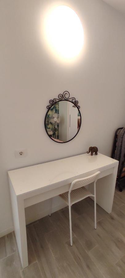 Ideal In The South Of Tenerife Appartement *
